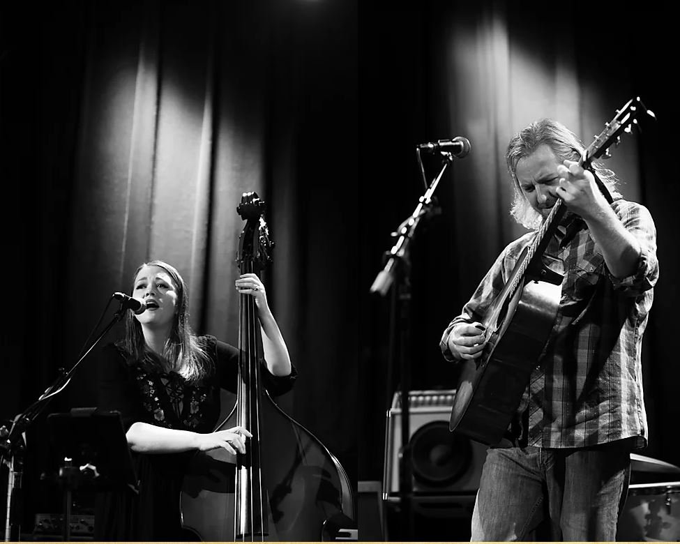 Jessica and Matthew Williams performing live at Hendershots
